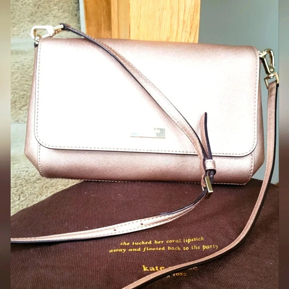 Kate Spade, small purse, Gold. - Picture 2 of 8